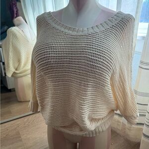 American eagle White sweater